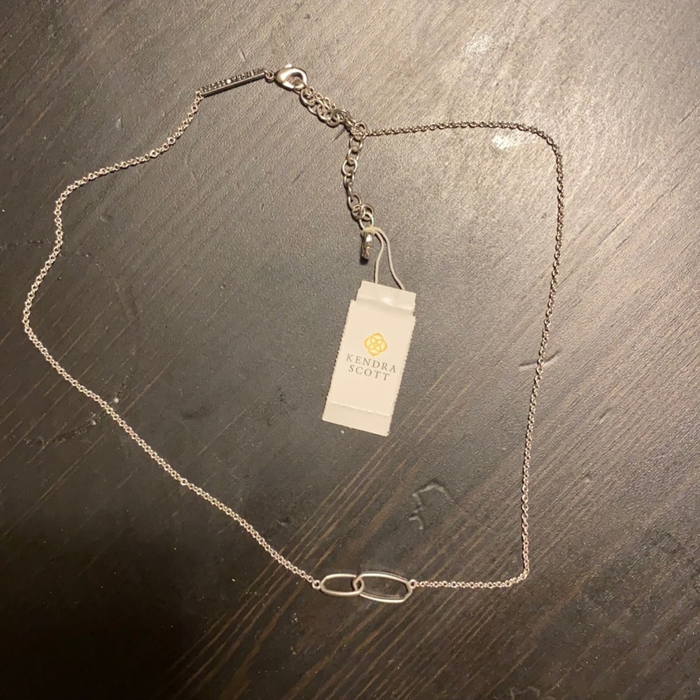 Kendra Scott chain necklace